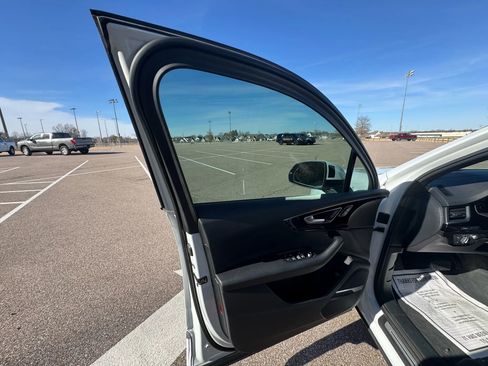 Used 2018 Audi Q7 3.0T Prestige w/ Prestige Package image 33