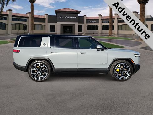 Used 2023 Rivian R1S Adventure image 9