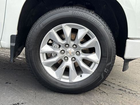 Used 2024 Chevrolet Silverado 1500 Custom image 6