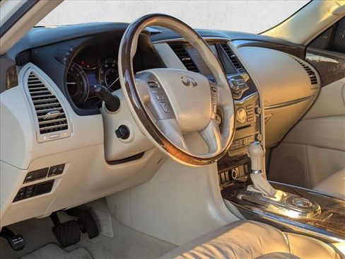 Used 2016 INFINITI QX80 w/ 22" Wheel Package image 2