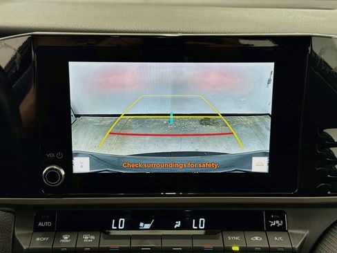 Used 2025 Toyota Camry SE FWD image 23