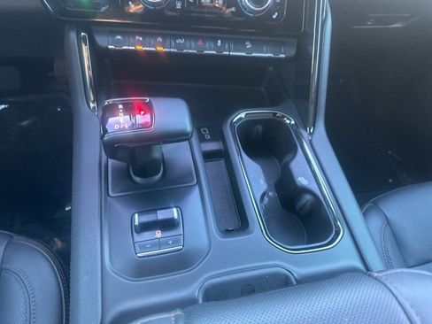 Used 2024 GMC Sierra 1500 AT4 w/ Technology Package image 13