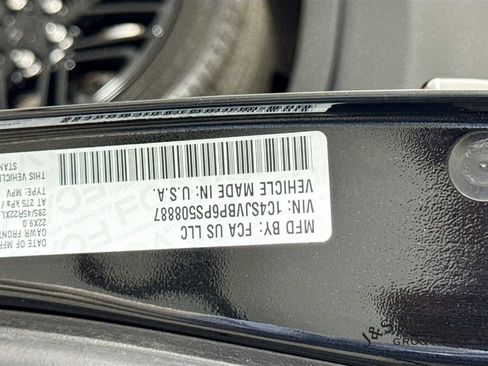 Used 2023 Jeep Wagoneer Series II AWD/4WD image 42
