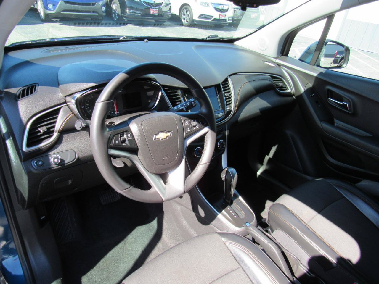 Used 2019 Chevrolet Trax LT w/ LT Convenience Package FWD image 16