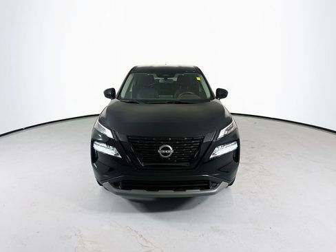 Certified 2023 Nissan Rogue SV FWD image 4