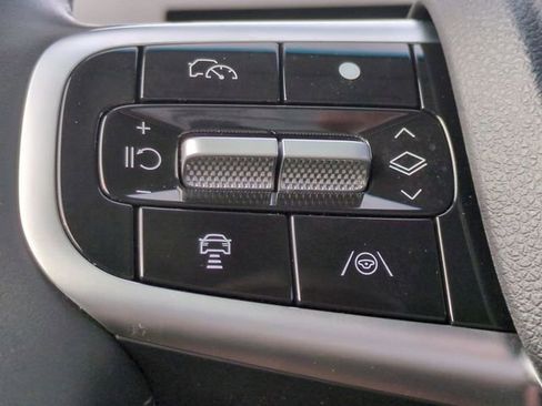 Certified 2025 Genesis GV80 2.5T Select image 7