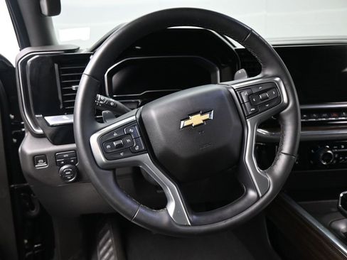 Used 2023 Chevrolet Silverado 1500 LT image 5