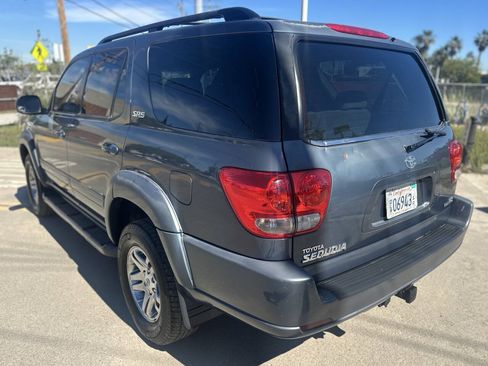 Used 2005 Toyota Sequoia SR5 RWD image 7