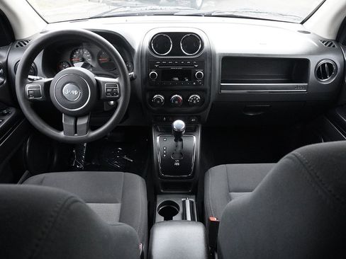 Used 2012 Jeep Compass Sport image 27