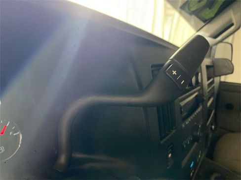 Used 2023 GMC Savana 2500 w/ Driver Convenience Package image 29