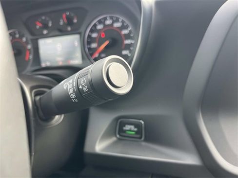 Used 2022 Chevrolet Camaro LT image 30