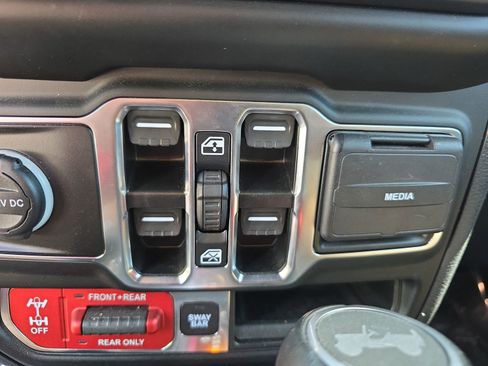 Used 2023 Jeep Wrangler Unlimited Rubicon 4xe w/ Cold Weather Group image 29