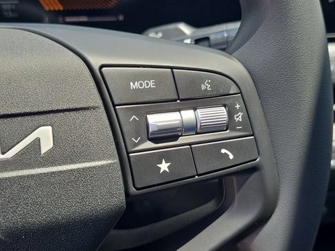 New 2026 Kia K4 FWD image 30