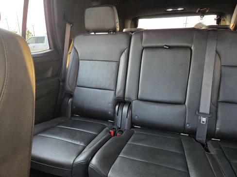 Used 2021 Chevrolet Tahoe Z71 AWD/4WD image 12