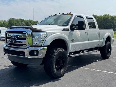 Used 2012 Ford F250 Lariat w/ Chrome Pkg AWD/4WD image 4