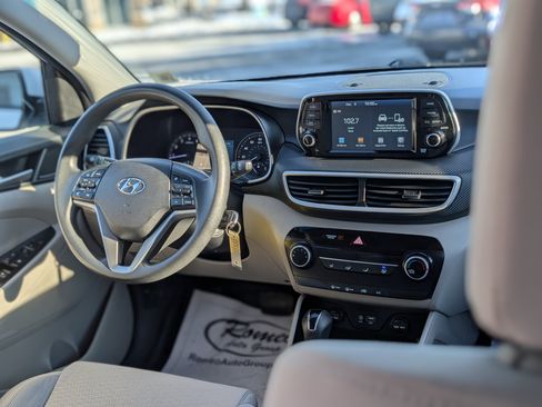 Used 2019 Hyundai Tucson SE image 14