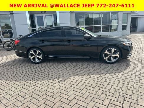 Used 2019 Honda Accord Touring image 6