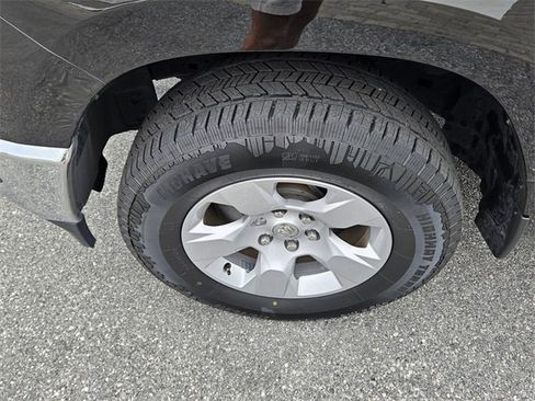 Used 2024 RAM 1500 Big Horn image 18