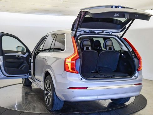 Certified 2025 Volvo XC90 B5 Core image 27