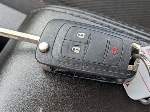 Used 2017 GMC Terrain SLE FWD image 25