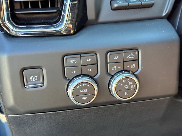 Used 2026 GMC Sierra 2500 Denali Ultimate w/ Max Trailering Package AWD/4WD image 28