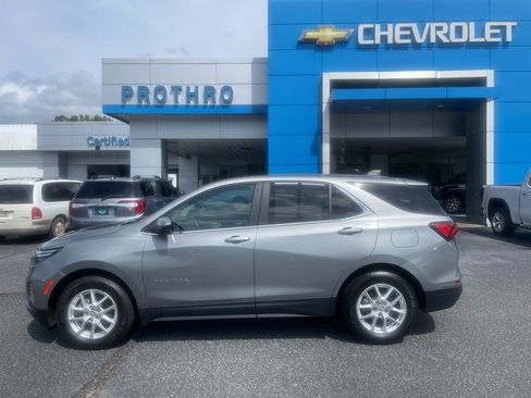 Certified 2024 Chevrolet Equinox LT FWD image 1