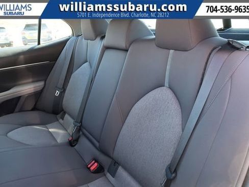Used 2021 Toyota Camry LE image 31