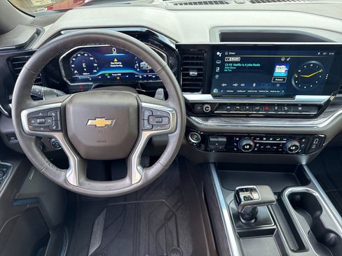 Used 2024 Chevrolet Silverado 1500 LTZ image 15