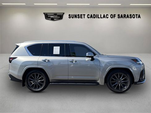 Used 2024 Lexus LX 600 F Sport image 2