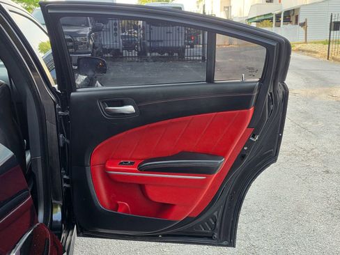 Used 2017 Dodge Charger SRT Hellcat w/ Harman/Kardon Audio Group image 31