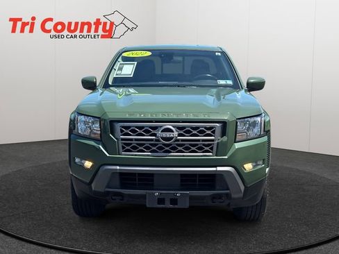 Used 2022 Nissan Frontier SV AWD/4WD image 2