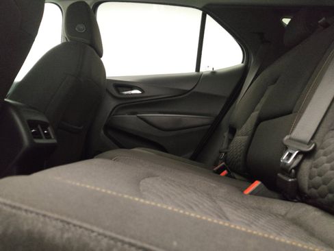 Used 2019 Chevrolet Equinox LT FWD image 18