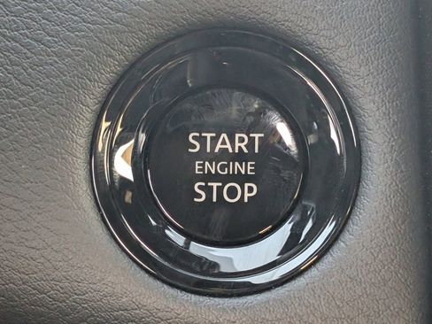 New 2025 Nissan Armada Platinum RWD image 16