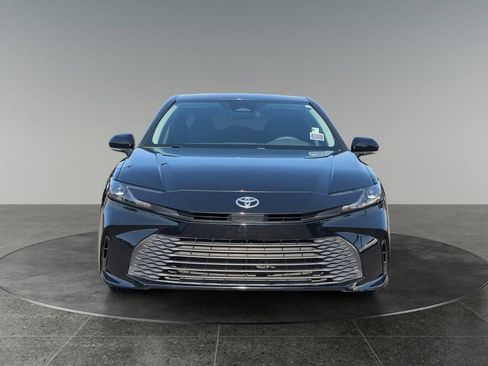 Used 2025 Toyota Camry LE FWD image 2