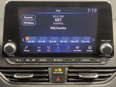 Used 2021 Nissan Altima 2.5 SV FWD image 25