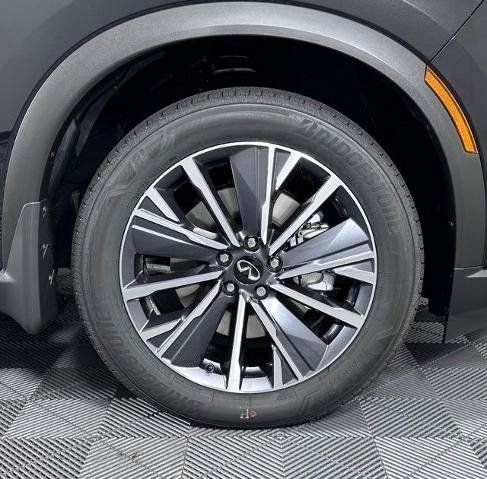 Certified 2026 INFINITI QX60 Luxe w/ Cargo Package FWD image 9