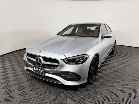 Used 2022 Mercedes-Benz C 300 4MATIC Sedan image 3