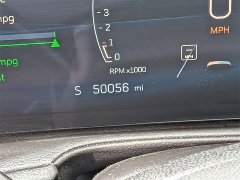 Used 2024 Cadillac XT4 Premium Luxury image 17