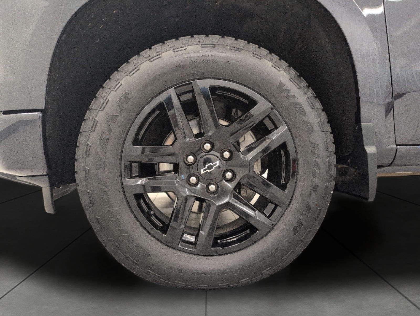 Used 2023 Chevrolet Silverado 1500 RST AWD/4WD image 30