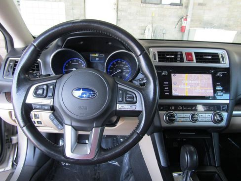 Used 2017 Subaru Outback 3.6R Limited AWD/4WD image 16