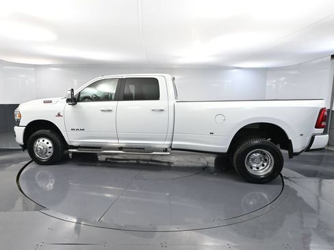 Used 2024 RAM 3500 Laramie AWD/4WD image 11