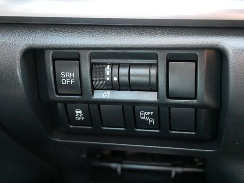 Used 2019 Subaru Crosstrek 2.0i Limited w/ Moonroof Package AWD/4WD image 26