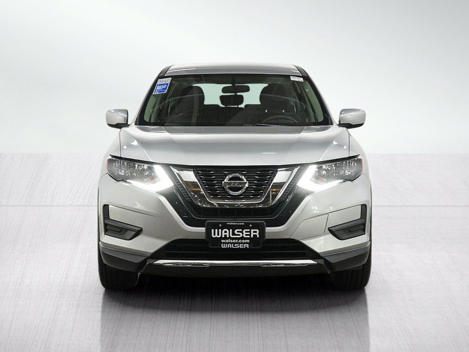 Used 2017 Nissan Rogue S AWD/4WD image 8