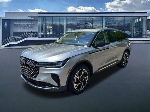 New 2026 Lincoln Nautilus Premier w/ Equipment Group 102A AWD/4WD image 3