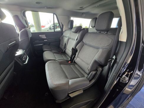 Used 2025 Ford Expedition Max Active image 19