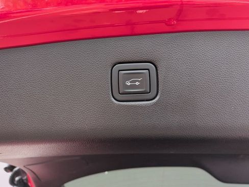 Used 2021 Chevrolet Blazer LT FWD image 24