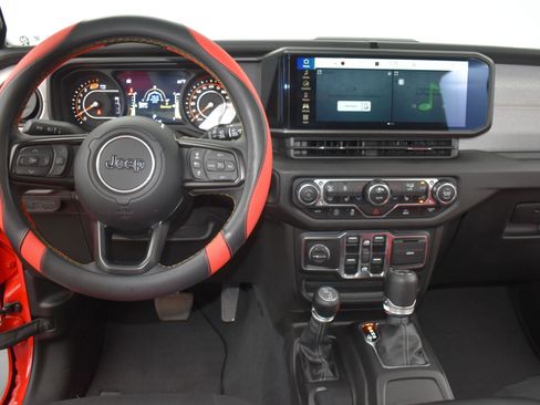 Used 2024 Jeep Wrangler Sport S image 21