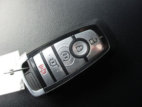 Used 2024 Ford Edge SEL w/ Convenience Package image 43