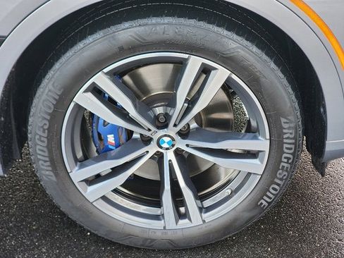 Used 2023 BMW X7 xDrive40i w/ M Sport Package image 9