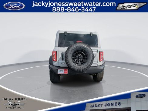 New 2026 Ford Bronco Badlands image 7